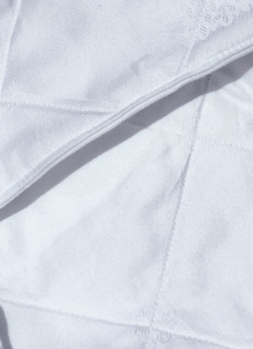 zur Urne "Tetramide"